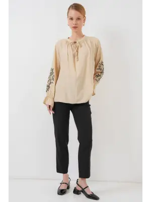 Nakışlı Örme Bluz 941 - Bej
