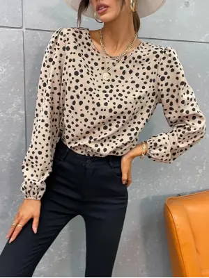 Omarı Desenli Bisiklet Yaka Kadın Bluzu