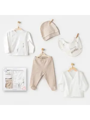 Omarı Enerjik ve Rahat Beige Hastane Çıkışı Takımı