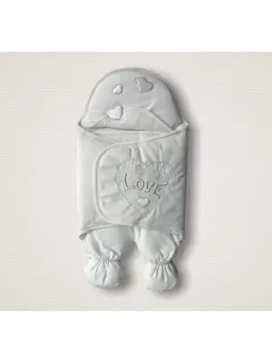 Omarı Lüks Love Nakışlı Yenidoğan Bebek Battaniyesi