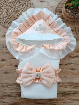 Omarı Mehtap Lüks Kelebek Taç Nakışlı Bebek Battaniyesi - Pudra Renkli