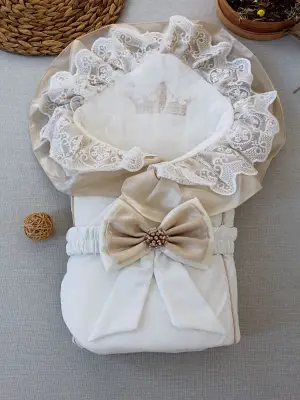 Omarı Nil Taç Nakışlı Yenidoğan Bebek Battaniyesi - Sütlü Kahve