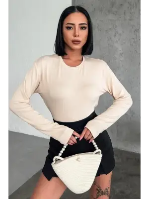 Omarı Şık ve Rahat Uzun Kollu Bisiklet Yaka Body Bej