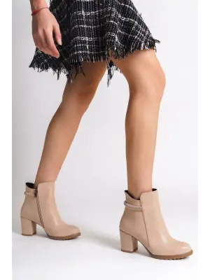 Omarı Siyah Taşlı Topuklu Bayan Bot, Rahat Tabanlı, Günlük Şık