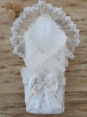 Omarı Yenidoğan Hanımeli Desenli Delüks Kundak Bebek Battaniyesi