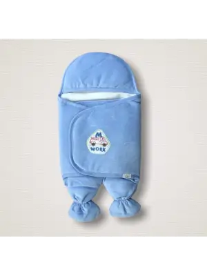 Omarı Yenidoğan Mavi Kadife Ayaklı Bebek Kundak