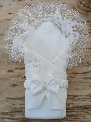 Omarı Yenidoğan Nakışlı Kundak Battaniyesi Ekru