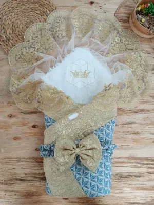 Omarı Yenidoğan Piramit Desenli Güpür İşlemeli Bebek Battaniyesi Gold