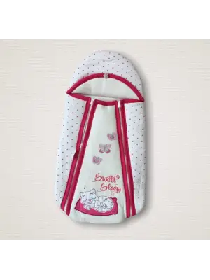 Omarı Yenidoğan Sevimli Kedi Nakışlı Kız Bebek Battaniyesi