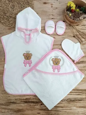 Omarı Yumuşak Bear Nakışlı Kız Bebek Havlu Seti