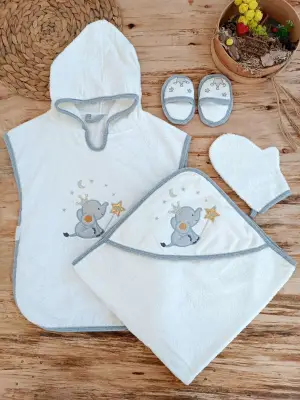 Omarı Yumuşak Fil Desenli Bebek Havlu Seti - Ekru
