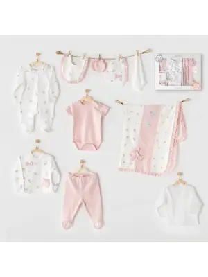 Omarı Yumuşak ve Zarif Bebek Kıyafet Seti