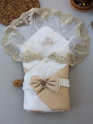 Omarı Zümrüt Taşlı Lüks Yenidoğan Bebek Battaniyesi