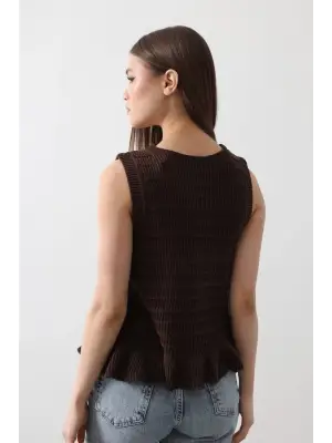 Şık Kahve Önü Bağlamalı Yelek