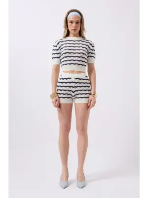 Örgü Detay Çizgili Crop Bluz