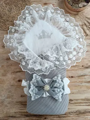 Göz Alıcı İncili Papatya Güpür Nakışlı Bebek Battaniyesi