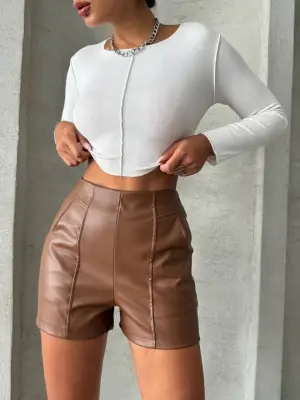 Parçalı cepli deri şort taba w26312