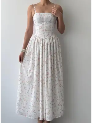 Omarı Şık ve Rahat İp Askılı Elbise