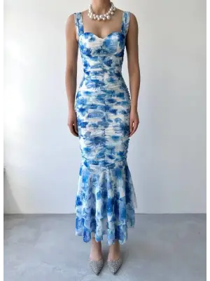 Omarı Elegan Büzgü Detaylı Elbise