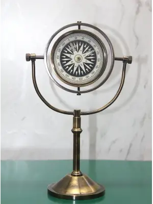 Pirinç Masa Üstü Pusula Model 4