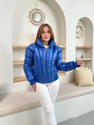 Mavi Puffer Kısa Mont Kadın Giyim