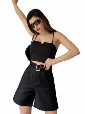 **Modern Kesim Kemerli Şort**