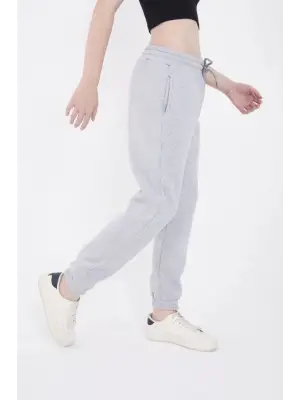 Omarı Modern ve Rahat Gri Eşofman Pantolon