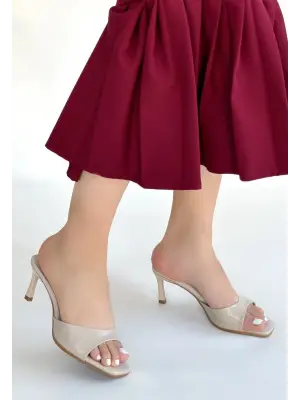 Ribay Bej Rugan Topuklu Terlik