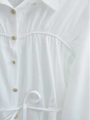 Omarı Beyaz Roba Beli Bağcıklı Gömlek