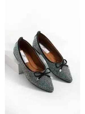 Omarı Siyah Saten İşlemeli Babet Ayakkabı