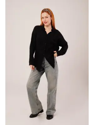 Omarı Şık Çizgili Cep Detaylı Siyah Gömlek