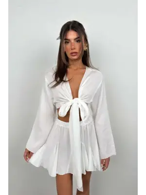 Omarı Stil Sahibi Kayık Yaka Crop Bluz