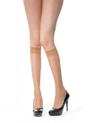 Omarı İnce ve Şık Dizaltı Çorap Seti