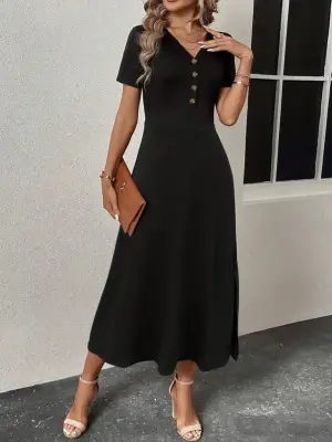 Omarı Şık Kadın V Yakalı Midi Elbise