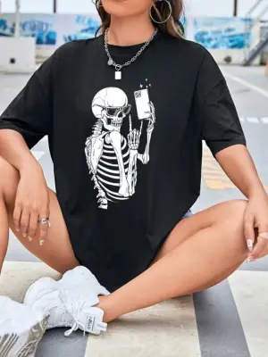 Omarı Siyah Baskılı T-shirt - Yenilikçi Tasarım