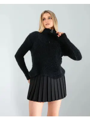 Omarı Siyah Fermuarlı Triko Modelleri