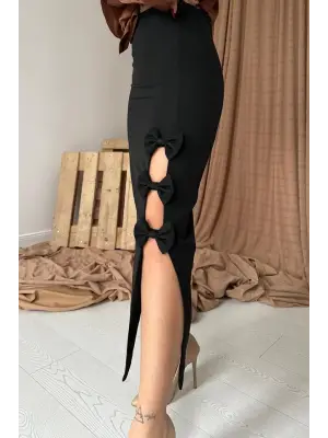 Omarı Zarif Siyah Fiyonklu Etek