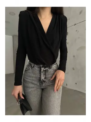 Omarı Şık Vatkalı Siyah Bodysuit