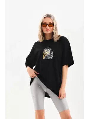 Omarı Siyah Baskılı Oversize T-Shirt