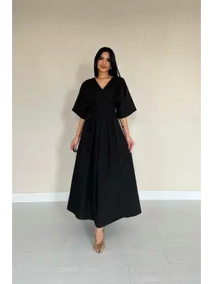 Siyah Pileli Uzun Elbise