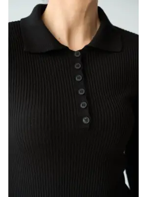 Omarı Siyah Polo Yaka Kazak Düğme Detaylı