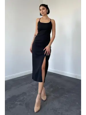 Siyah Sırt Dekolteli Elbise