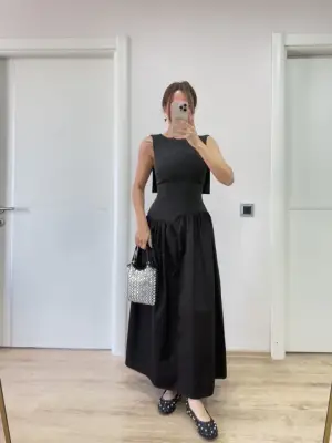 Omarı Siyah Uzun Elbise Kanat Detayıyla