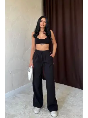 Şık Siyah Yanları Şeritli Pantolon