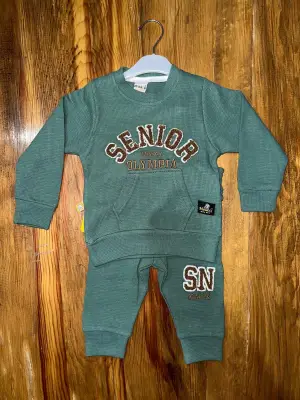 Omarı Yumuşak ve Rahat 6-24 Aylık Kanguru Cep Kıyafet Petrol