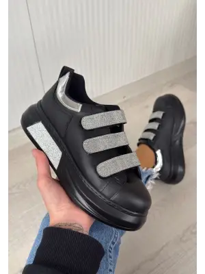 Omarı Siyah Cilt Simli Spor Ayakkabı