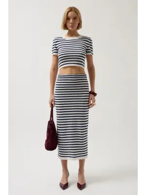 Omarı Şık ve Sportif Crop Üst