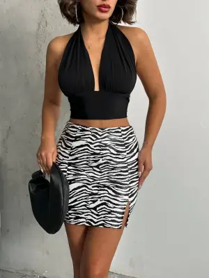 Tek yırtmaçlı zebra desenli deri etek beyazsiyah w24475-S