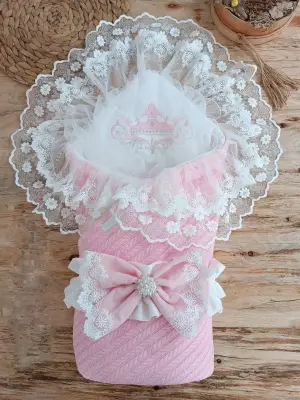 Göz Alıcı İncili Güpür Bebek Battaniyesi Pembe