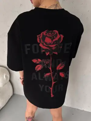 Omarı Siyah Oversize Bisiklet Yaka Baskılı T-Shirt